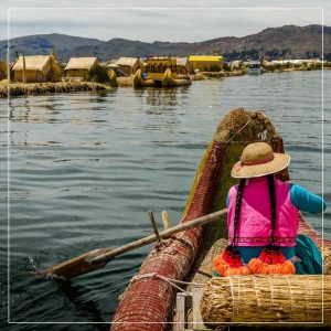 isla-de-los-uros-caballito-de-totora